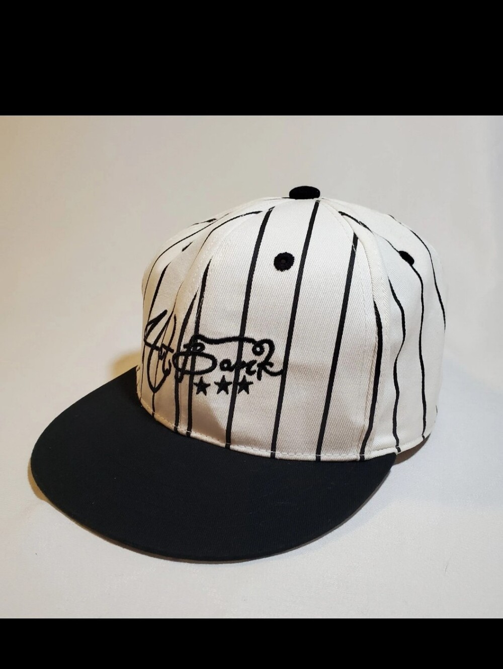 MINISO Pinstripe Snapback Hat Baseball Style Flat Brim Black White Cap 54cm S